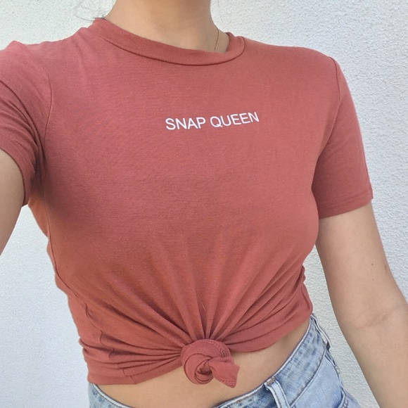 Supersoft stretchy graphic tee - Picture 4 of 4